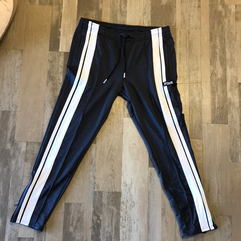 Victoria’s Secret PINK jogging pants
